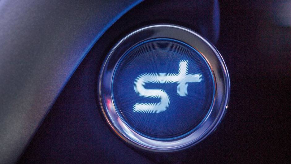 Propulsor é a gasolina 1.5 i-VTEC combinado a um motor elétrico | <a href="https://beta-develop.quatrorodas.abril.com.br/saloes/paris/2012/honda-cr-z-703324.shtml" rel="migration">Leia mais</a> Propulsor é a gasolina 1.5 i-VTEC combinado a um motor elétrico | <a href="https://beta-develop.quatrorodas.abril.com.br/saloes/paris/2012/honda-cr-z-703324.shtml" rel="migration">Leia mais</a>