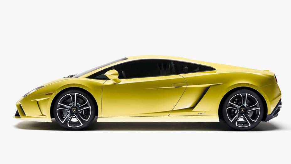 Novas rodas aro 19 tamb&eacute;m foram incorporadas do esportivo | <a href="https://beta-develop.quatrorodas.abril.com.br/saloes/paris/2012/lamborghini-gallardo-lp-560-4-703460.shtml" rel="migration">Leia mais</a>