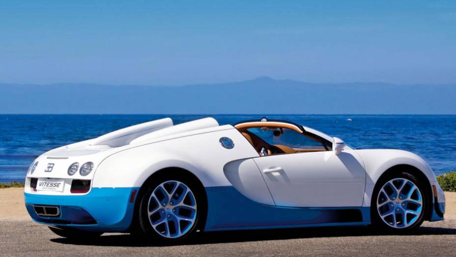 O carro inspirador, aliás, é de propriedade do apresentador Jay Leno | <a href="https://beta-develop.quatrorodas.abril.com.br/saloes/paris/2012/bugatti-veyron-16-4-grand-sport-vitesse-special-edition-703589.shtml" rel="migration">Leia mais</a>