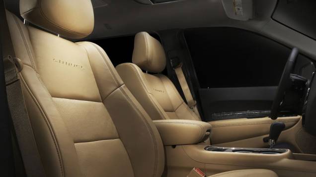 Dodge Durango | <a href="https://beta-develop.quatrorodas.abril.com.br/salao-do-automovel/2012/carros/durango-704005.shtml" rel="migration">Leia mais</a> Dodge Durango | <a href="https://beta-develop.quatrorodas.abril.com.br/salao-do-automovel/2012/carros/durango-704005.shtml" rel="migration">Leia mais</a>