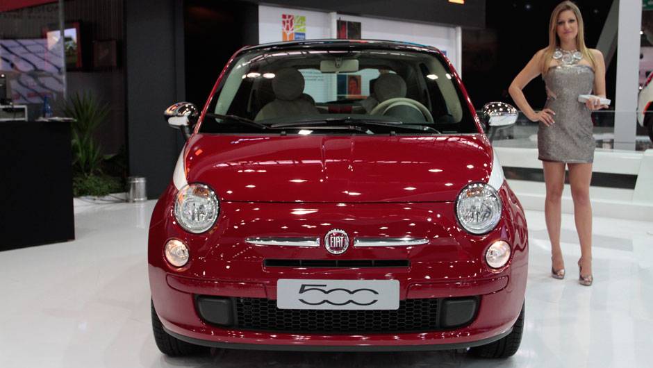 Sensor de estacionamento traseiro é outro item de série <a href="https://beta-develop.quatrorodas.abril.com.br/salao-do-automovel/2012/carros/500-704044.shtml" rel="migration">Leia mais</a> Sensor de estacionamento traseiro é outro item de série <a href="https://beta-develop.quatrorodas.abril.com.br/salao-do-automovel/2012/carros/500-704044.shtml" rel="migration">Leia mais</a>