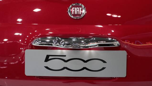 500 C é oferecido na cor vermelha <a href="https://beta-develop.quatrorodas.abril.com.br/salao-do-automovel/2012/carros/500-704044.shtml" rel="migration">Leia mais</a> 500 C é oferecido na cor vermelha <a href="https://beta-develop.quatrorodas.abril.com.br/salao-do-automovel/2012/carros/500-704044.shtml" rel="migration">Leia mais</a>