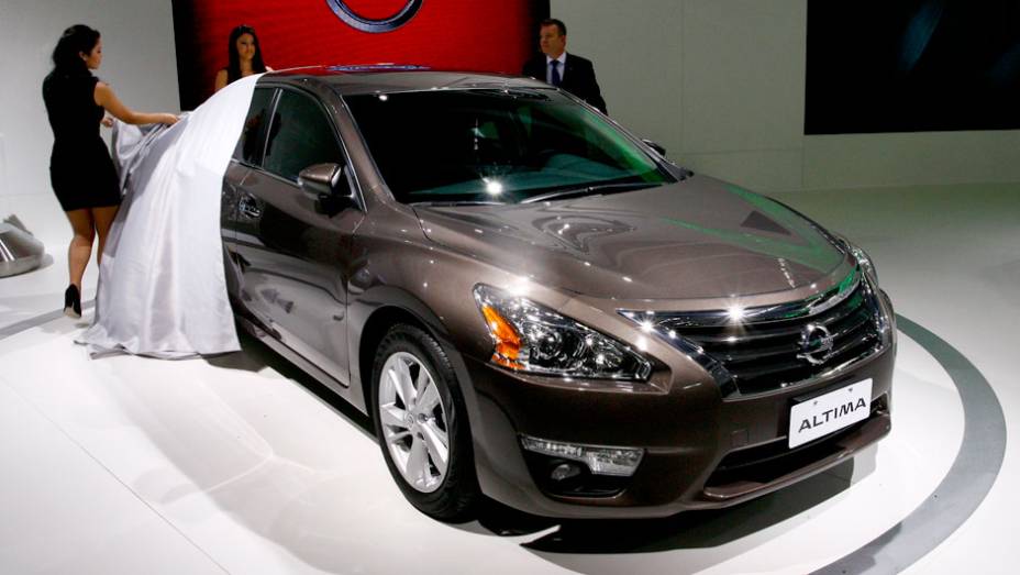 Altima estreia no Brasil em sua quinta gera&ccedil;&atilde;o <a href="https://beta-develop.quatrorodas.abril.com.br/salao-do-automovel/2012/carros/altima-708788.shtml" rel="migration">Leia mais</a>