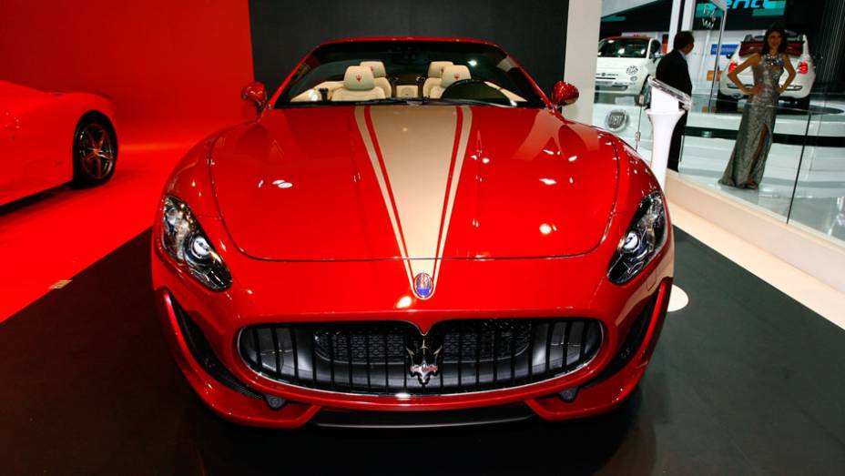 A marca não montou um estande no evento, mas o carro foi trazido para o espaço da Fiat | <a href="https://beta-develop.quatrorodas.abril.com.br/salao-do-automovel/2012/carros/grancabrio-sport-710165.shtml" rel="migration">Leia mais</a> A marca não montou um estande no evento, mas o carro foi trazido para o espaço da Fiat | <a href="https://beta-develop.quatrorodas.abril.com.br/salao-do-automovel/2012/carros/grancabrio-sport-710165.shtml" rel="migration">Leia mais</a>