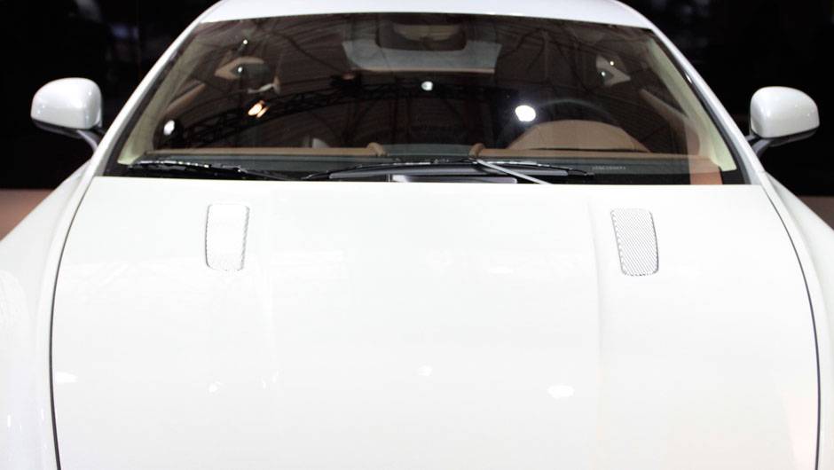 Esportivo custa R$ 725 mil no Brasil <a href="https://beta-develop.quatrorodas.abril.com.br/salao-do-automovel/2012/carros/vantage-v8-710809.shtml" rel="migration">Leia mais</a> Esportivo custa R$ 725 mil no Brasil <a href="https://beta-develop.quatrorodas.abril.com.br/salao-do-automovel/2012/carros/vantage-v8-710809.shtml" rel="migration">Leia mais</a>