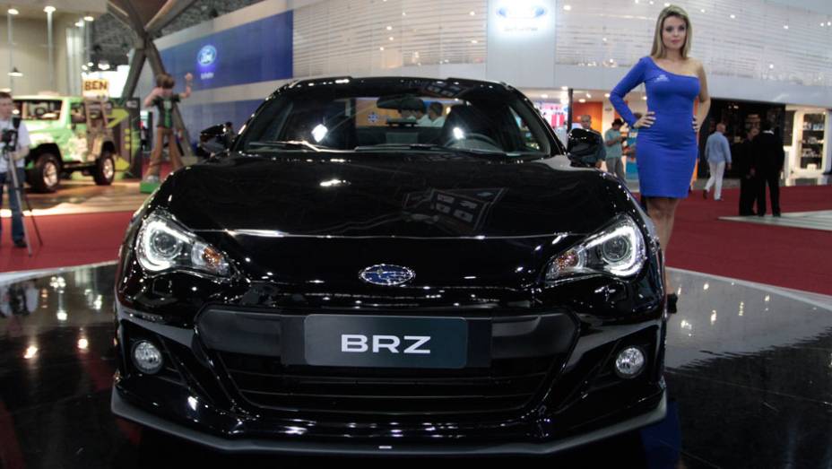 Essa filosofia est&aacute; presente at&eacute; em seu nome, originado da fus&atilde;o dos termos "boxer" (motoriza&ccedil;&atilde;o com cilindros opostos horizontalmente), "rear-wheel drive" (tra&ccedil;&atilde;o traseira) e "Zenith" (z&ecirc;nite, posi&ccedil;&atilde;o mais alta de um astro no firmamento) | <a href="http:" rel="migration"></a>
