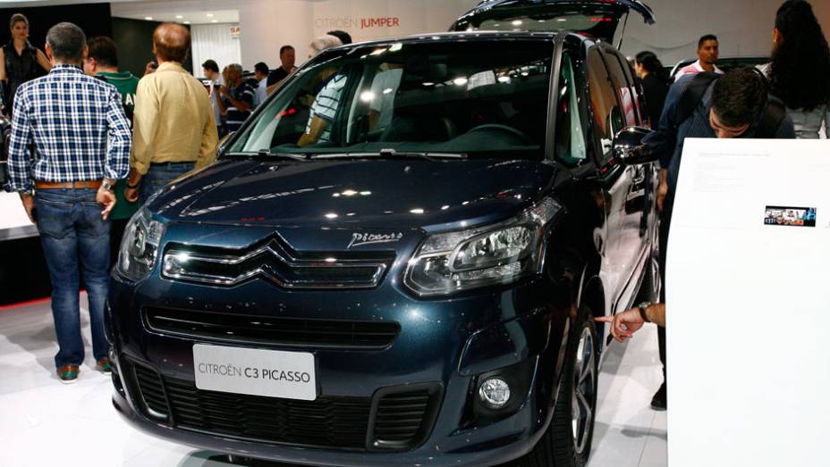 A Citroën exibiu a linha 2013 do C3 Picasso neste Salão do Automóvel | <a href="https://beta-develop.quatrorodas.abril.com.br/salao-do-automovel/2012/carros/c3-picasso-2013-709046.shtml" rel="migration">Leia mais</a>