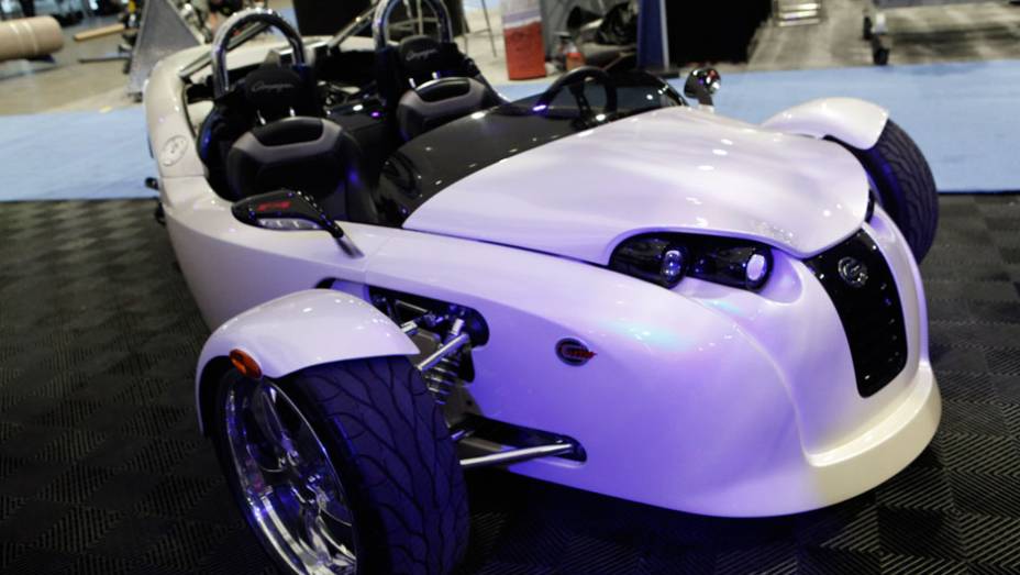 A Campagna é famosa por seus triciclos pouco comuns, como o V13R A Campagna é famosa por seus triciclos pouco comuns, como o V13R