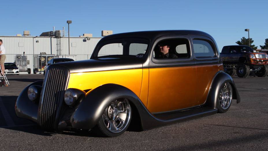 Os hot-rods não podiam faltar no SEMA, e foram bem representados por exemplares como este Ford Os hot-rods não podiam faltar no SEMA, e foram bem representados por exemplares como este Ford