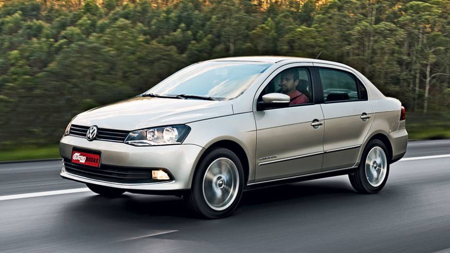 Volkswagen Voyage 1.0 (básico e City) - Nota A: 7,7/11,6 km/l na cidade; 9,6/13,9 km/l na estrada (etanol/gasolina) <a href="https://beta-develop.quatrorodas.abril.com.br/noticias/mercado/inmetro-divulga-nova-lista-veiculos-mais-economicos-716785.shtml" rel="migration">Leia mais</a>