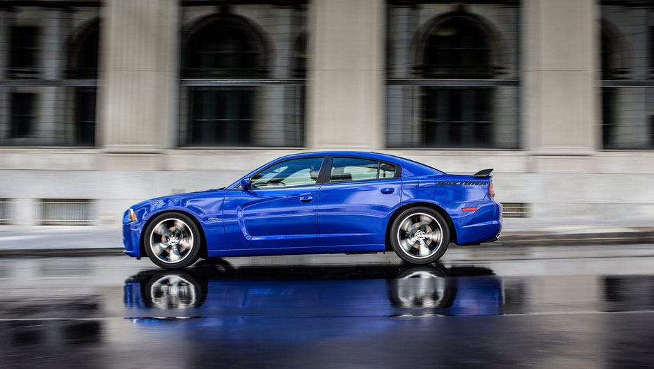 O Charger Daytona poder&aacute; ser baseado nas vers&otilde;es R/T e R/T Road & Track | <a href="https://beta-develop.quatrorodas.abril.com.br/saloes/los-angeles/2012/dodge-charger-daytona-724025.shtml" rel="migration">Leia mais</a>