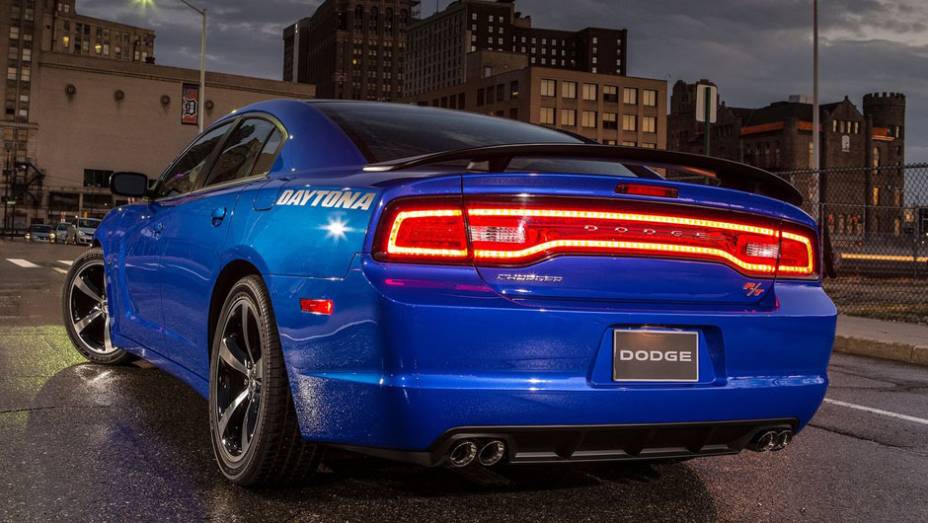 Os preços finais deverão variar entre US$ 32.990 e US$ 36.495. | <a href="https://beta-develop.quatrorodas.abril.com.br/saloes/los-angeles/2012/dodge-charger-daytona-724025.shtml" rel="migration">Leia mais</a>