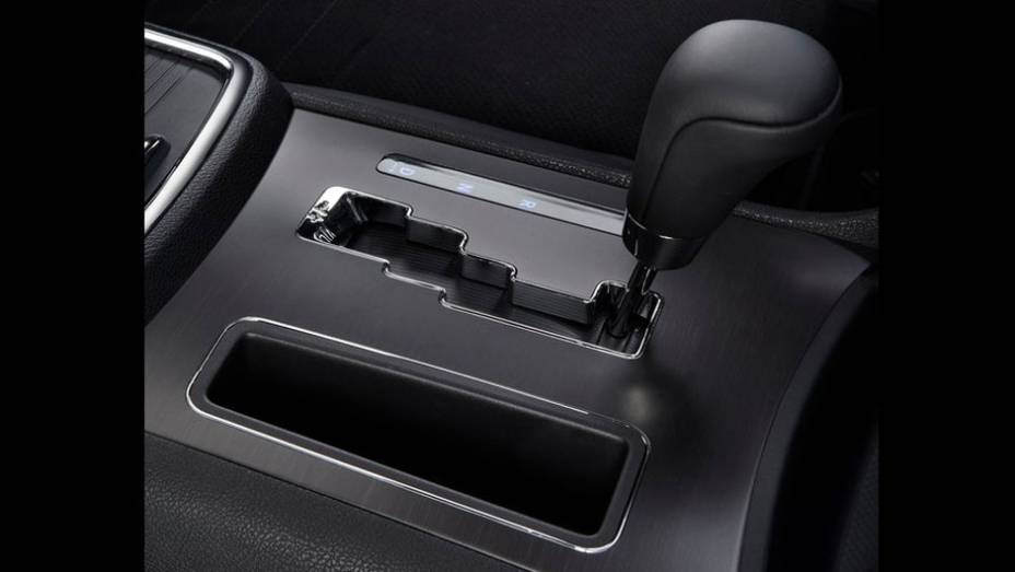 Câmbio do Charger Daytona | <a href="https://beta-develop.quatrorodas.abril.com.br/saloes/los-angeles/2012/dodge-charger-daytona-724025.shtml" rel="migration">Leia mais</a> Câmbio do Charger Daytona | <a href="https://beta-develop.quatrorodas.abril.com.br/saloes/los-angeles/2012/dodge-charger-daytona-724025.shtml" rel="migration">Leia mais</a>