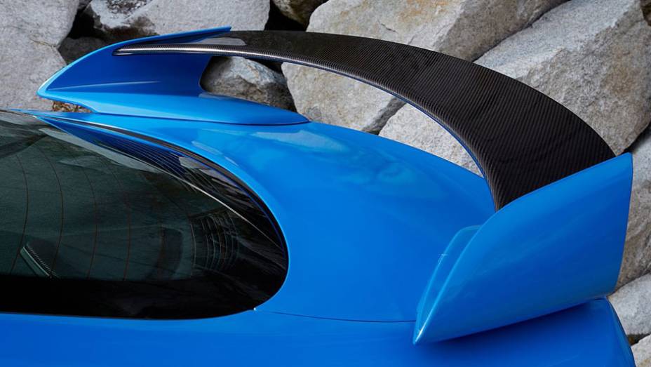 Não foram divulgados preços do XFR-S, mas sabe-se que apenas 100 unidades serão vendidas nos Estados Unidos em 2013, com mais 100 chegando ao mercado em 2014 | <a href="https://beta-develop.quatrorodas.abril.com.br/saloes/los-angeles/2012/jaguar-xfr-s-724591.shtml" rel="migration">Lei</a>