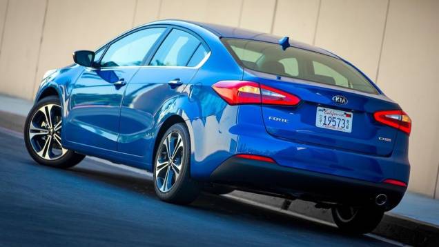 Agora, a montadora sul-coreana confirmou as especificações técnicas do veículo | <a href="https://beta-develop.quatrorodas.abril.com.br/saloes/los-angeles/2012/kia-forte-sedan-cerato-2014-724831.shtml" rel="migration">Leia mais</a> Agora, a montadora sul-coreana confirmou as especificações técnicas do veículo | <a href="https://beta-develop.quatrorodas.abril.com.br/saloes/los-angeles/2012/kia-forte-sedan-cerato-2014-724831.shtml" rel="migration">Leia mais</a>
