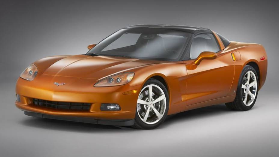 Dois modelos aparecem empatados na segunda colocação. Um deles é o Chevrolet Corvette...