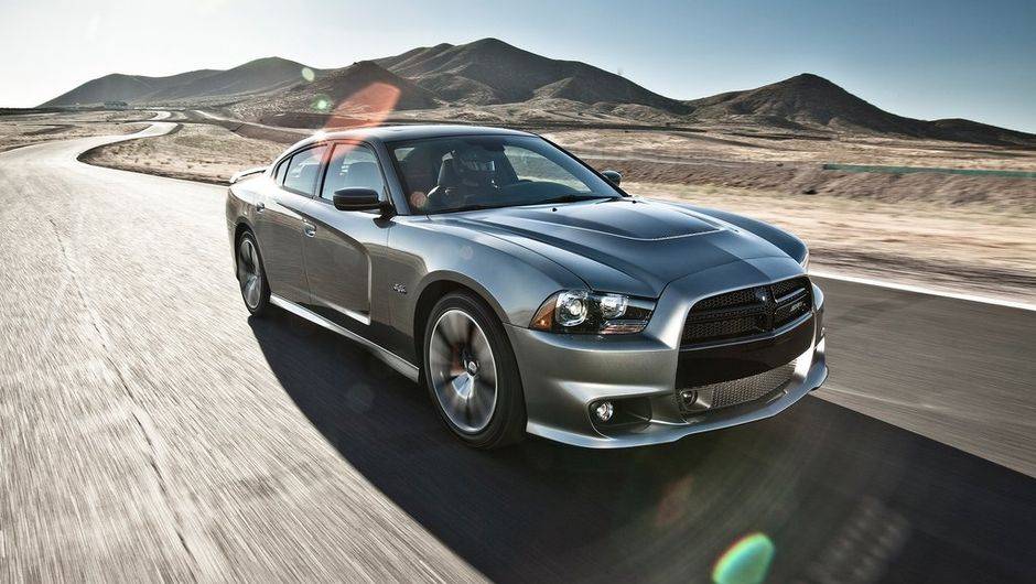 Novo empate, agora na quarta posi&ccedil;&atilde;o. Agora, figuram na lista o Dodge Challenger...