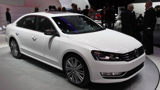 A Volkswagen mostrou uma versão Performance concept do Passat no Salão de Detroit | <a href="https://beta-develop.quatrorodas.abril.com.br/saloes/detroit/2013/passat-performance-concept-731010.shtml" rel="migration">Leia mais</a> A Volkswagen mostrou uma versão Performance concept do Passat no Salão de Detroit | <a href="https://beta-develop.quatrorodas.abril.com.br/saloes/detroit/2013/passat-performance-concept-731010.shtml" rel="migration">Leia mais</a>