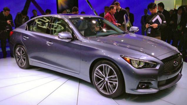 Modelo deve chegar ao Brasil em 2014 | <a href="https://beta-develop.quatrorodas.abril.com.br/saloes/detroit/2013/infiniti-q50-730893.shtml" rel="migration">Leia mais</a> Modelo deve chegar ao Brasil em 2014 | <a href="https://beta-develop.quatrorodas.abril.com.br/saloes/detroit/2013/infiniti-q50-730893.shtml" rel="migration">Leia mais</a>