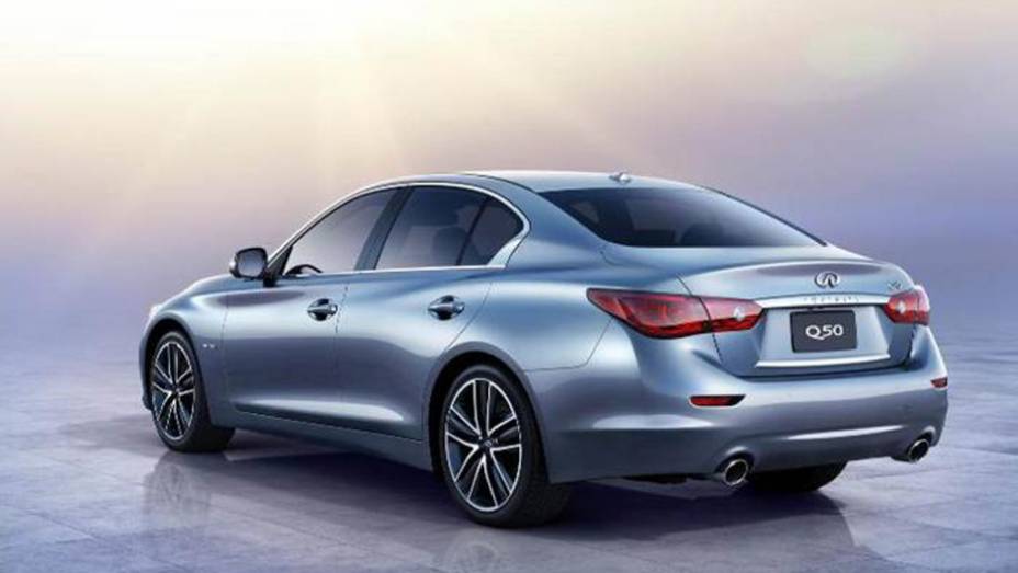 Sed&atilde; adota a tend&ecirc;ncia de linhas curvas da marca japonesa | <a href="https://beta-develop.quatrorodas.abril.com.br/saloes/detroit/2013/infiniti-q50-730893.shtml" rel="migration">Leia mais</a>