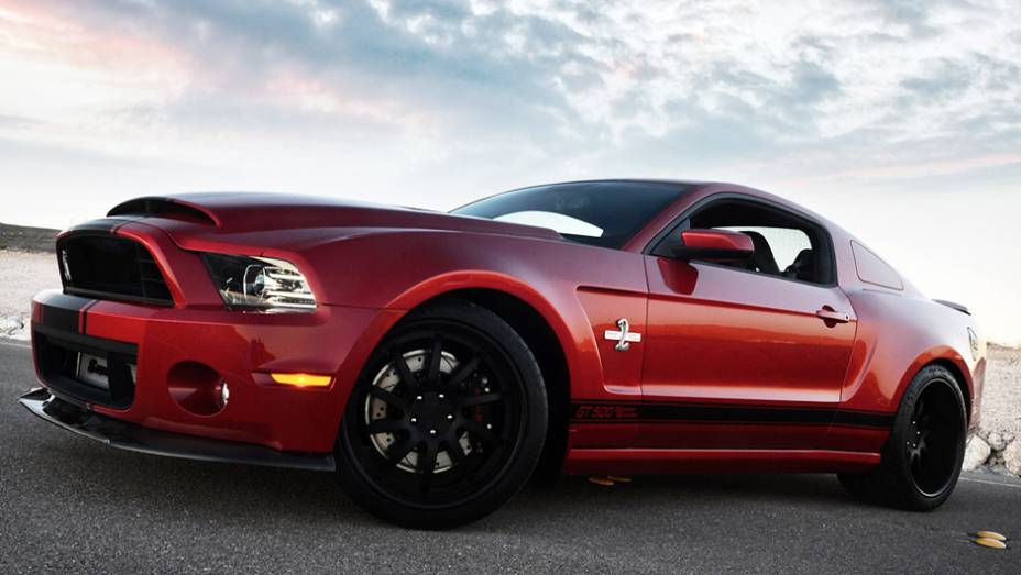 Um pacote opcional dá ao modelo mais tração e permite ao condutor sentir a mesma sensação de pilotar um superesportivo | <a href="https://beta-develop.quatrorodas.abril.com.br/saloes/detroit/2013/shelby-gt500-super-snake-wide-body-731036.shtml" rel="migration">Leia mais</a> Um pacote opcional dá ao modelo mais tração e permite ao condutor sentir a mesma sensação de pilotar um superesportivo | <a href="https://beta-develop.quatrorodas.abril.com.br/saloes/detroit/2013/shelby-gt500-super-snake-wide-body-731036.shtml" rel="migration">Leia mais</a>