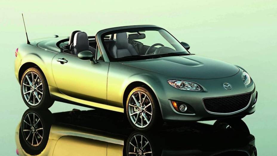 CONVERSÍVEIS: Mazda Miata