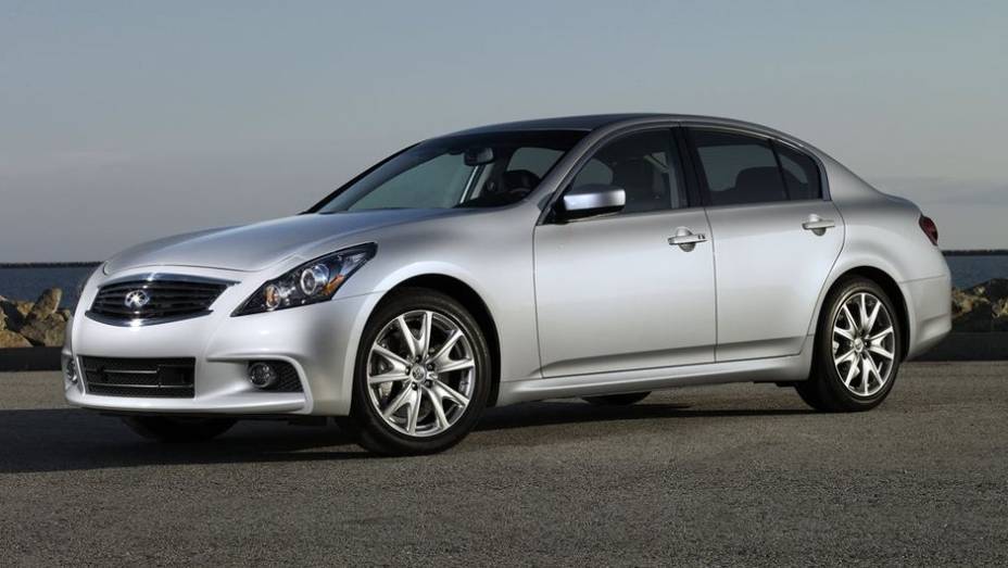 SEDÃS ESPORTIVOS: Infiniti G37