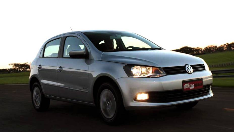 Volkswagen Gol. Vendas em janeiro de 2012: 19.050 / Vendas em janeiro de 2013: 22.338 / Crescimento: 17,2 % | <a href="https://beta-develop.quatrorodas.abril.com.br/noticias/mercado/vendas-caem-13-64-janeiro-732838.shtml" rel="migration">Leia mais</a>