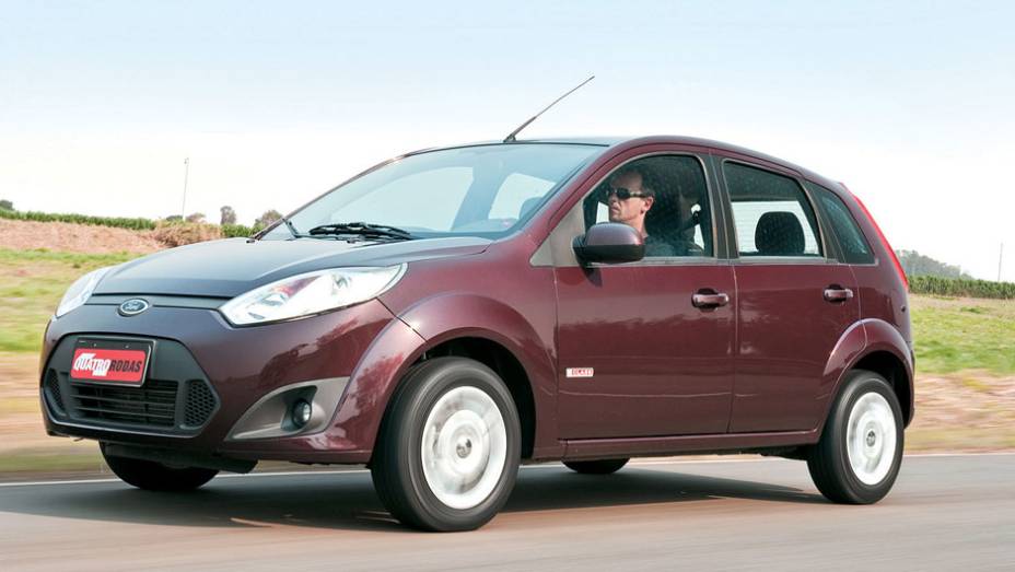 Ford Fiesta. Vendas em janeiro de 2012: 6.881 / Vendas em janeiro de 2013: 7.215 / Crescimento: 4,8% | <a href="https://beta-develop.quatrorodas.abril.com.br/noticias/mercado/vendas-caem-13-64-janeiro-732838.shtml" rel="migration">Leia mais</a> Ford Fiesta. Vendas em janeiro de 2012: 6.881 / Vendas em janeiro de 2013: 7.215 / Crescimento: 4,8% | <a href="https://beta-develop.quatrorodas.abril.com.br/noticias/mercado/vendas-caem-13-64-janeiro-732838.shtml" rel="migration">Leia mais</a>