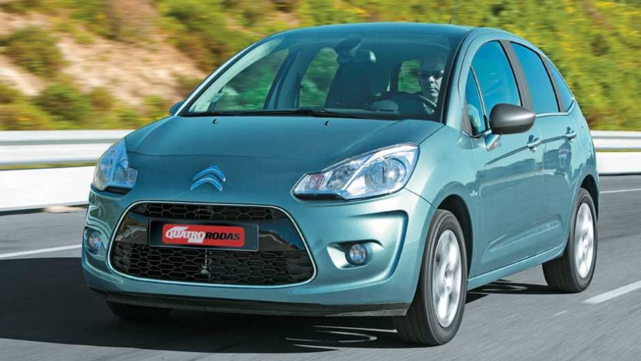 Citroën C3. Vendas em janeiro de 2012: 2.438 / Vendas de janeiro de 2013: 3.212 / Crescimento: 31 % | <a href="https://beta-develop.quatrorodas.abril.com.br/noticias/mercado/vendas-caem-13-64-janeiro-732838.shtml" rel="migration">Leia mais</a>