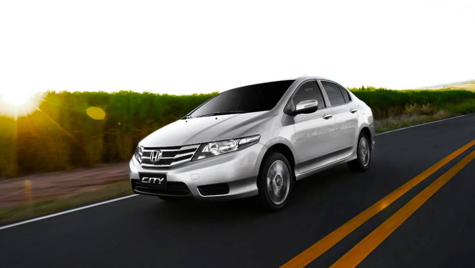 Honda City. Vendas em janeiro de 2012: 766 / Vendas em janeiro de 2013: 3.208 / Crescimento: 318,7% | <a href="https://beta-develop.quatrorodas.abril.com.br/noticias/mercado/vendas-caem-13-64-janeiro-732838.shtml" rel="migration">Leia mais</a>