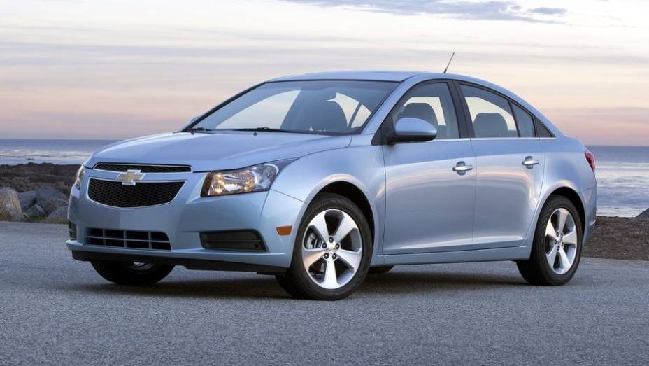 3º - Chevrolet Cruze - 731.937 <a href="https://beta-develop.quatrorodas.abril.com.br/noticias/mercado/minivan-chinesa-modelo-mais-vendido-2012-734156.shtml" rel="migration">Leia mais</a>