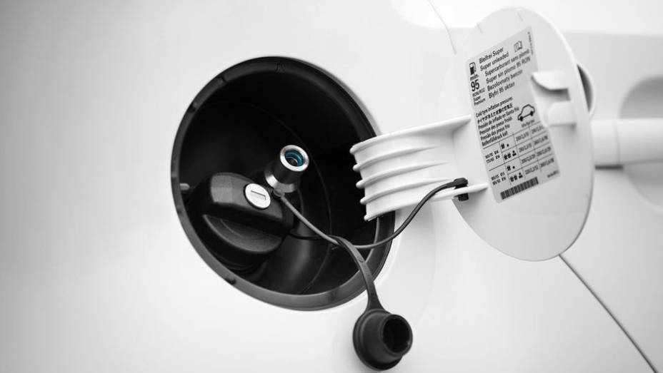 O segredo do hatch é a utilização de gás natural comprimido como combustível | <a href="%20https://beta-develop.quatrorodas.abril.com.br/saloes/genebra/2013/seat-mii-ecofuel-735056.shtml" rel="migration">Leia mais</a> O segredo do hatch é a utilização de gás natural comprimido como combustível | <a href="%20https://beta-develop.quatrorodas.abril.com.br/saloes/genebra/2013/seat-mii-ecofuel-735056.shtml" rel="migration">Leia mais</a>