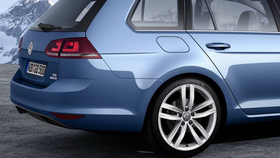 Volkswagen divulgou primeiras imagens oficiais do modelo que será apresentado em Genebra. <a href="%20https://beta-develop.quatrorodas.abril.com.br/saloes/genebra/2013/volkswagen-golf-variant-735101.shtml" rel="migration">Leia mais</a>