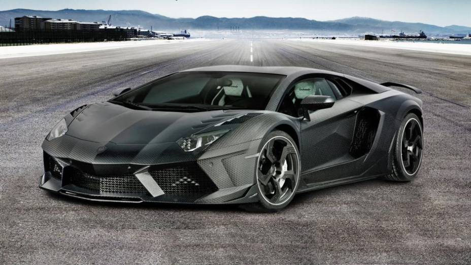 A Mansory revelou o hipercarro Carbonado | <a href="https://beta-develop.quatrorodas.abril.com.br/saloes/genebra/2013/honda-civic-tourer-735173.shtml" rel="migration">Leia mais</a>