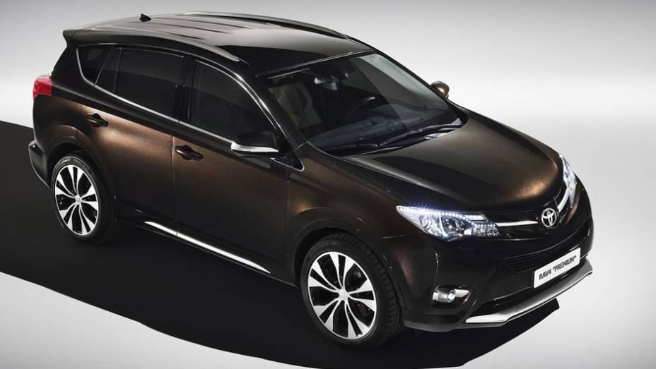 A nova geração do modelo tinha sido lançada no Salão de Los Angeles, em novembro de 2012 | <a href="%20https://beta-develop.quatrorodas.abril.com.br/saloes/genebra/2013/toyota-rav4-concepts-735322.shtml" rel="migration">Leia mais</a> A nova geração do modelo tinha sido lançada no Salão de Los Angeles, em novembro de 2012 | <a href="%20https://beta-develop.quatrorodas.abril.com.br/saloes/genebra/2013/toyota-rav4-concepts-735322.shtml" rel="migration">Leia mais</a>