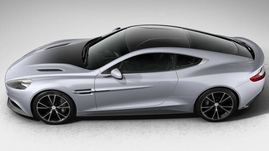 Ele est&aacute; sendo exibido ao p&uacute;blico neste Sal&atilde;o de Genebra | <a href="https://beta-develop.quatrorodas.abril.com.br/saloes/genebra/2013/aston-martin-vanquish-centenary-edition-735344.shtml" rel="migration">Leia mais</a>