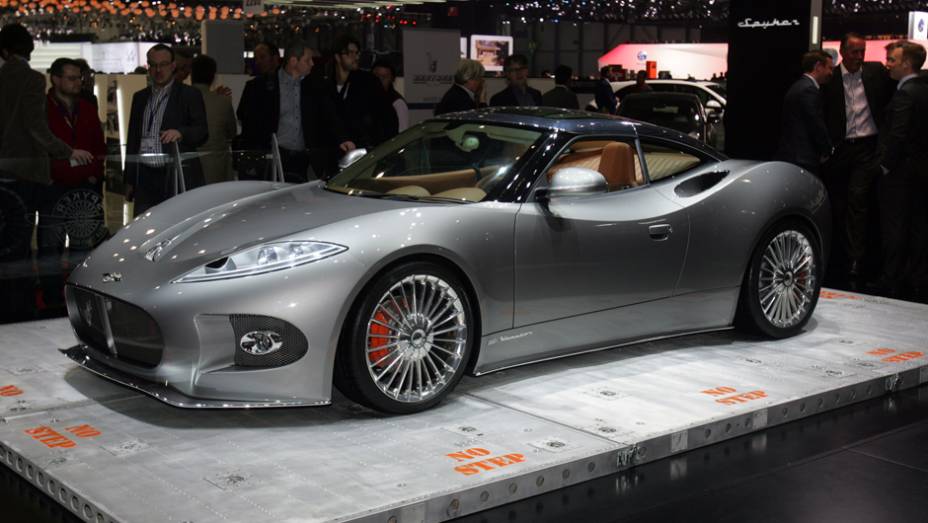 Spyker B6 | <a href="https://beta-develop.quatrorodas.abril.com.br/saloes/genebra/2013/spyker-b6-venator-concept-735300.shtml" rel="migration">Leia mais</a> | <a href="https://beta-develop.quatrorodas.abril.com.br/galerias/saloes/genebra/2013/salao-genebra-2013-parte-1-735307.shtml" rel="migration">Parte 1 dos des</a>