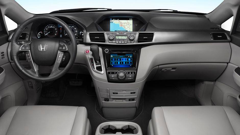 Por dentro, o console central foi renovado. Outros detalhes revistos foram o botão de acionamento do motor, central multimídia HondaLink (com integrações com smartphones)... | <a href="%20https://beta-develop.quatrorodas.abril.com.br/saloes/new-york/2013/honda-odyssey-73" rel="migration"></a> Por dentro, o console central foi renovado. Outros detalhes revistos foram o botão de acionamento do motor, central multimídia HondaLink (com integrações com smartphones)... | <a href="%20https://beta-develop.quatrorodas.abril.com.br/saloes/new-york/2013/honda-odyssey-73" rel="migration"></a>