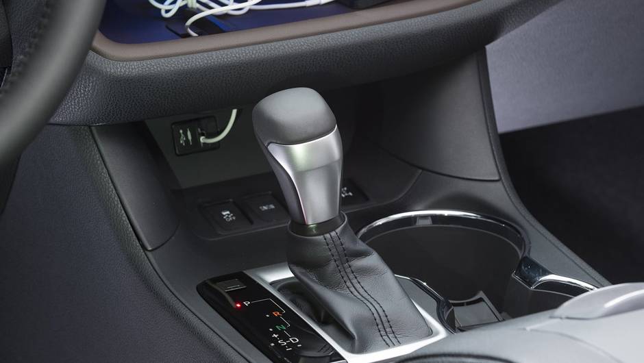 Em todos os casos, a transmissão utilizada é automática de seis marchas | <a href="https://beta-develop.quatrorodas.abril.com.br/saloes/new-york/2013/toyota-highlander-737218.shtml" rel="migration">Leia mais</a> Em todos os casos, a transmissão utilizada é automática de seis marchas | <a href="https://beta-develop.quatrorodas.abril.com.br/saloes/new-york/2013/toyota-highlander-737218.shtml" rel="migration">Leia mais</a>