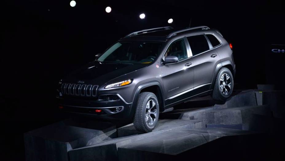 Jeep Cherokee | <a href="https://beta-develop.quatrorodas.abril.com.br/saloes/new-york/2013/jeep-cherokee-737016.shtml" rel="migration">Leia mais</a>