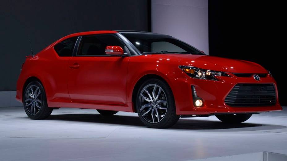 Scion tC | <a href="https://beta-develop.quatrorodas.abril.com.br/saloes/new-york/2013//scion-tc-737389.shtml" rel="migration">Leia mais</a>