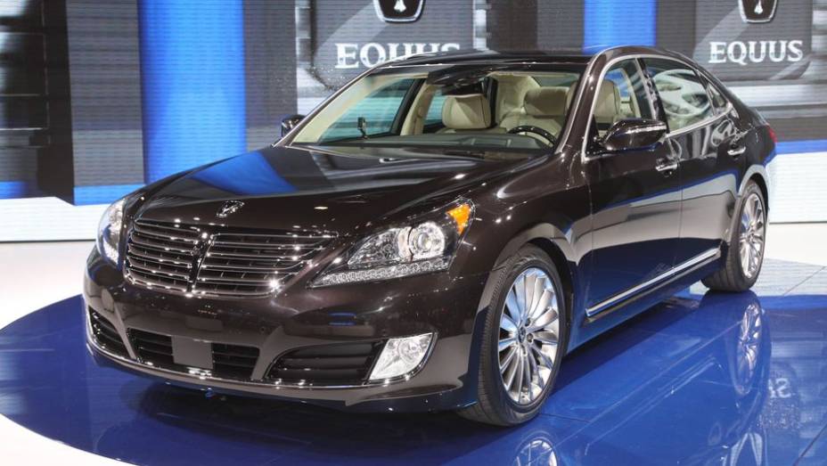 Hyundai Equus | <a href="https://beta-develop.quatrorodas.abril.com.br/saloes/new-york/2013/hyundai-equus-737279.shtml" rel="migration">Leia mais</a>