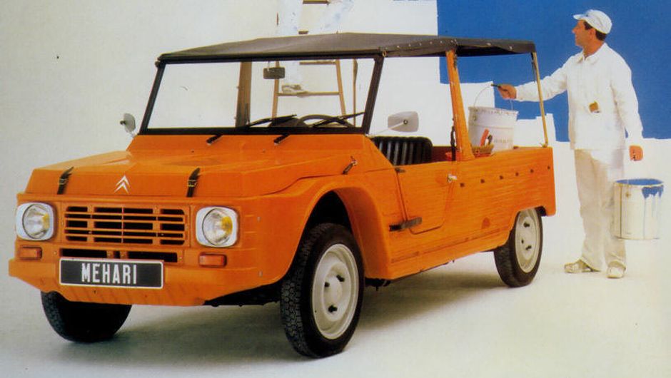 M&eacute;hari (1968) - Esp&eacute;cie de jipe com carroceria alongada de pl&aacute;stico, vinha com laterais estriadas e parabrisa dobr&aacute;vel. Sem o banco traseiro, virava uma picape aberta.