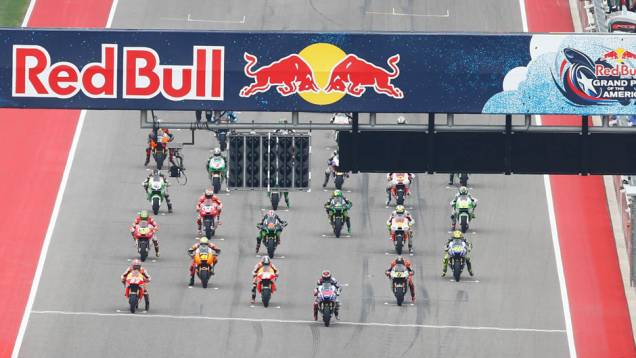 Momento da queima da largada de Jorge Lorenzo. | <a href="https://beta-develop.quatrorodas.abril.com.br/moto/noticias/marquez-passeia-vence-gp-austin-motogp-779654.shtml" rel="migration">Leia mais</a> Momento da queima da largada de Jorge Lorenzo. | <a href="https://beta-develop.quatrorodas.abril.com.br/moto/noticias/marquez-passeia-vence-gp-austin-motogp-779654.shtml" rel="migration">Leia mais</a>