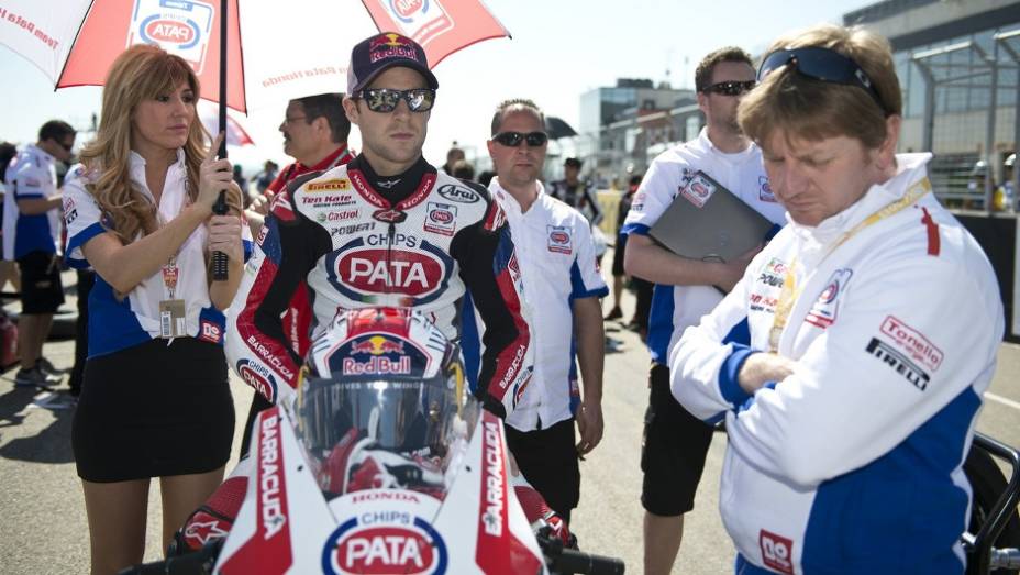 Veja como foram as corridas, que contaram com a presença de belas garotas! | <a href="https://beta-develop.quatrorodas.abril.com.br/moto/noticias/wsbk-chaz-davies-domina-aragon-738610.shtml" rel="migration">Leia mais</a> Veja como foram as corridas, que contaram com a presença de belas garotas! | <a href="https://beta-develop.quatrorodas.abril.com.br/moto/noticias/wsbk-chaz-davies-domina-aragon-738610.shtml" rel="migration">Leia mais</a>