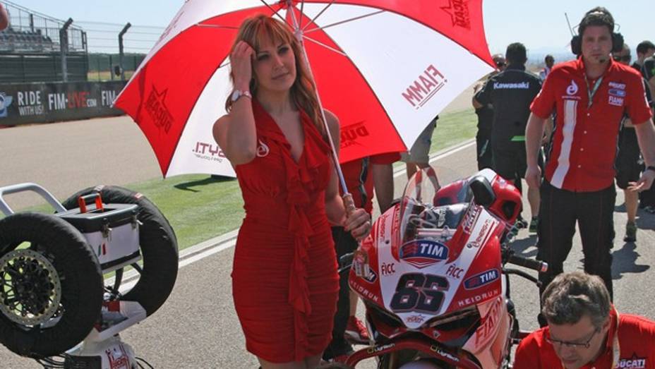 Veja como foram as corridas, que contaram com a presença de belas garotas! | <a href="https://beta-develop.quatrorodas.abril.com.br/moto/noticias/wsbk-chaz-davies-domina-aragon-738610.shtml" rel="migration">Leia mais</a> Veja como foram as corridas, que contaram com a presença de belas garotas! | <a href="https://beta-develop.quatrorodas.abril.com.br/moto/noticias/wsbk-chaz-davies-domina-aragon-738610.shtml" rel="migration">Leia mais</a>
