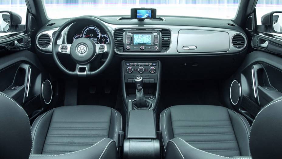 O iBeetle chegar&aacute; a diversos mercados mundiais no in&iacute;cio de 2014 | <a href="https://beta-develop.quatrorodas.abril.com.br/saloes/xangai/2013/volkswagen-ibeetle-739065.shtml" rel="migration">Leia mais</a>