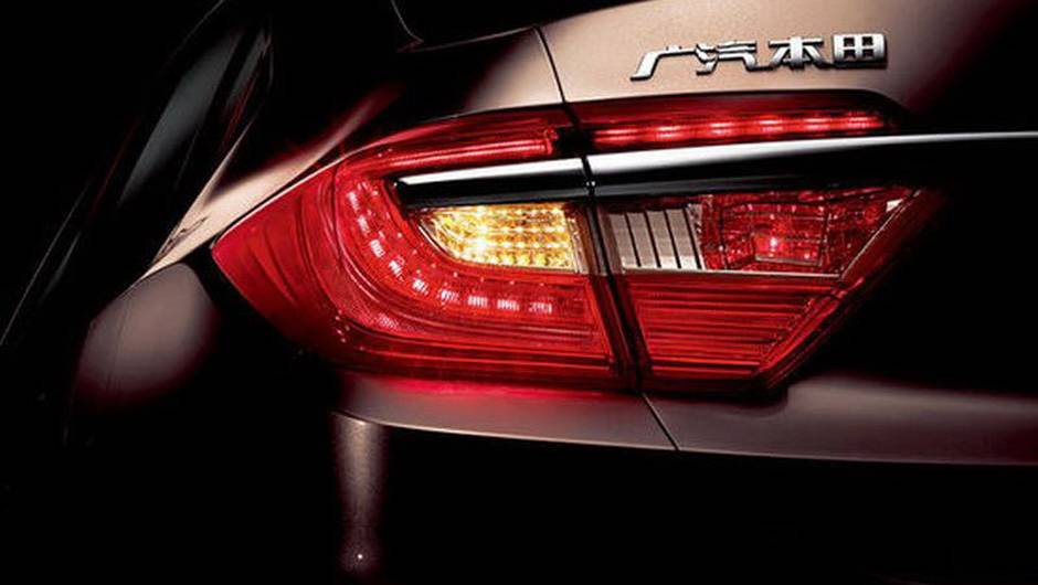 Haver&aacute; duas op&ccedil;&otilde;es de transmiss&atilde;o, manual e autom&aacute;tica, ambas com cinco marchas | <a href="%20https://beta-develop.quatrorodas.abril.com.br/saloes/xangai/2013/honda-crider-concept-739062.shtml" rel="migration">Leia mais</a>