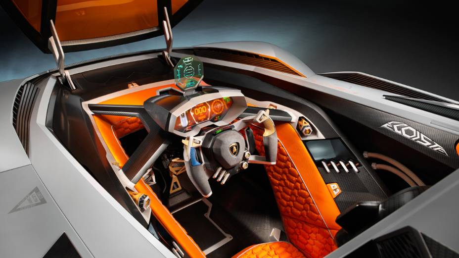 Sob o capô, o Egoista concept vem equipado com motor 5.2 V10 | <a href="https://beta-develop.quatrorodas.abril.com.br/noticias/fabricantes/lamborghini-cria-egoista-concept-741099.shtml" rel="migration">Leia mais</a>